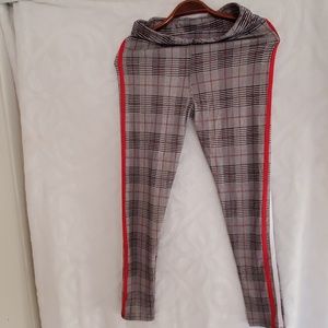 Classy jeggings,best material and elastic